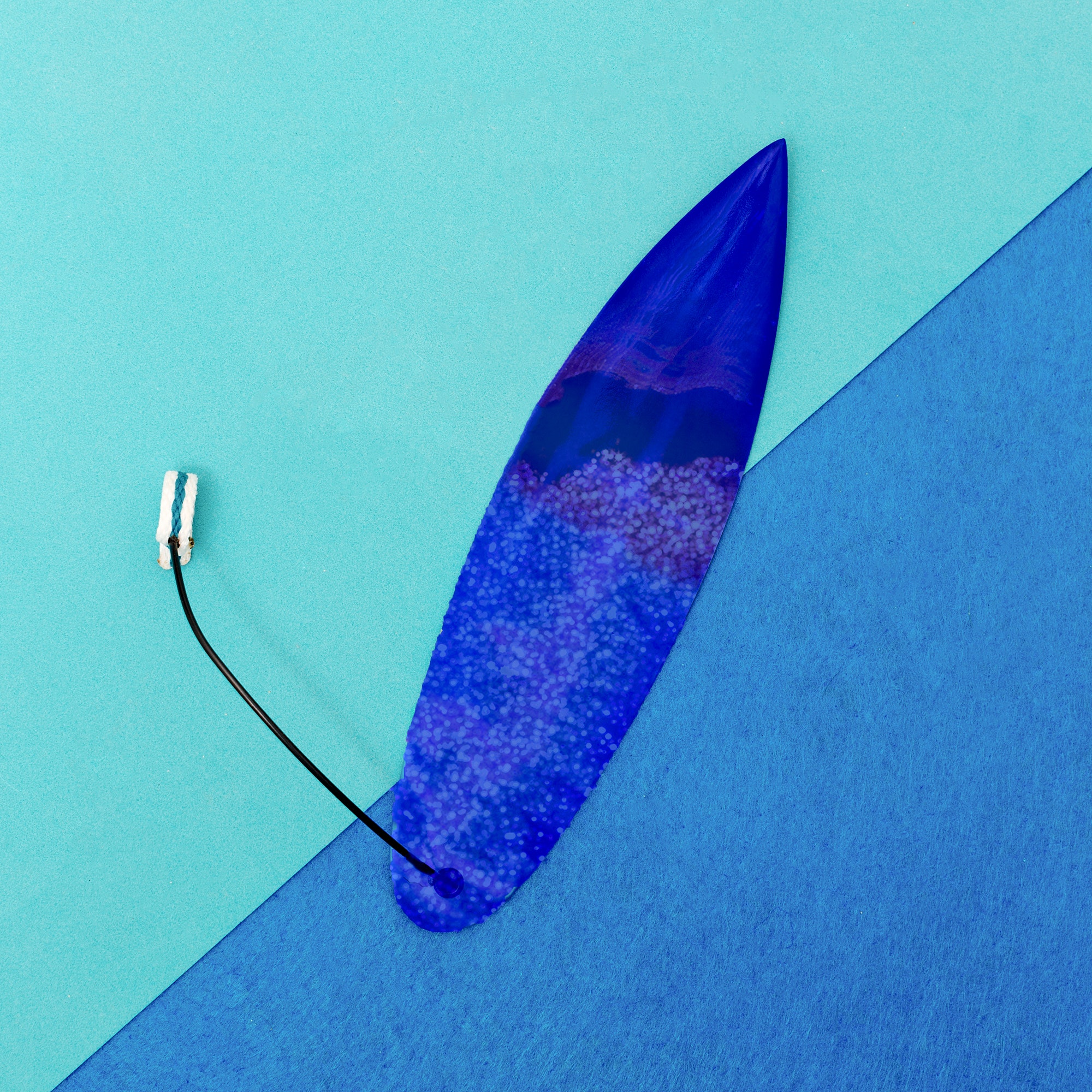 surfing-time-surfboard-minimal-art-design